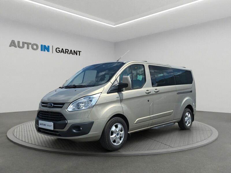 Ford Tourneo Custom 2.0 TDCi 96kW, L2 ČR, 1. Maj., Tažné, 8 Míst, Výhřev Sed., DPH