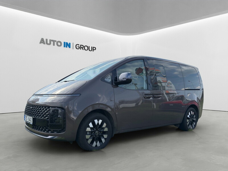 Hyundai Staria LUXURY 7 míst 1,6 T-GDI HEV