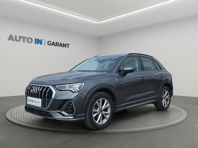 Audi Q3 S-Line 1.5 TFSi 110kw, ČR
